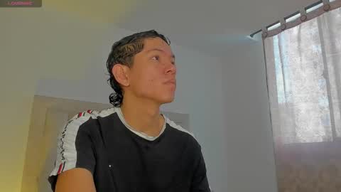 Snapshot of iamjulian_ chatting on 9, 9, 2025 Juliiiiian online show from 9, 9, 2025