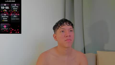 Snapshot of iamjulian_ chatting on 30, 5, 2026 Juliiiiian online show from 30, 5, 2026