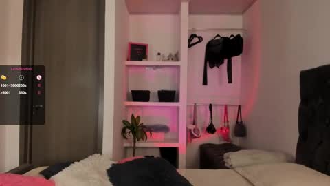    online show from 13, 2, 2025