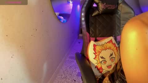 Nayuta online show from 8, 9, 2025