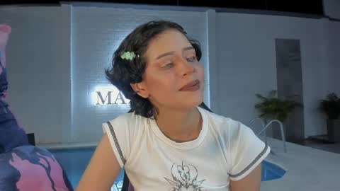 Snapshot of iamnayuta chatting on 7, 6, 2026 Nayuta online show from 7, 6, 2026
