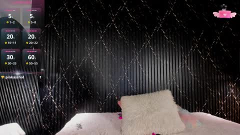 Snapshot of iamvictoria06 chatting on 6, 12, 2024 V I C T O R I A online show from 6, 12, 2024