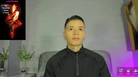 Snapshot of ian_castillo_ chatting on 15, 6, 2026 IAN CASTILLO online show from 15, 6, 2026