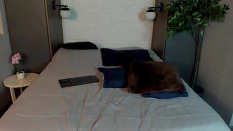 Snapshot of ian_davis chatting on 5, 2, 2025 Ian Davis online show from 5, 2, 2025