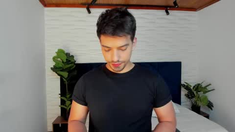 Snapshot of ian_davis chatting on 9, 2, 2025 Ian Davis online show from 9, 2, 2025