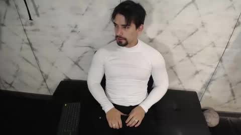 Snapshot of ian_davis chatting on 24, 9, 2025 Ian Davis online show from 24, 9, 2025