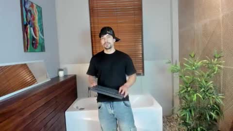 Snapshot of ian_davis chatting on 6, 10, 2025 Ian Davis online show from 6, 10, 2025