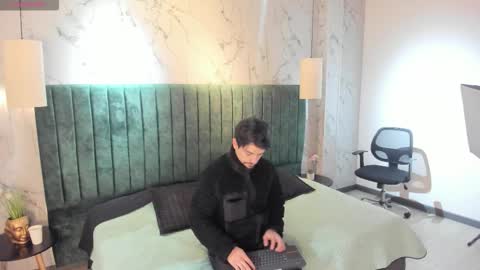 Snapshot of ian_davis chatting on 10, 10, 2025 Ian Davis online show from 10, 10, 2025