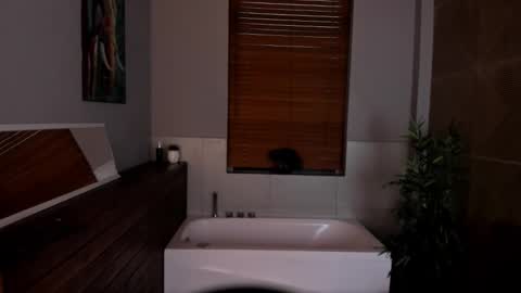 Snapshot of ian_davis chatting on 15, 10, 2025 Ian Davis online show from 15, 10, 2025