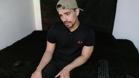 Snapshot of ian_davis chatting on 12, 3, 2026 Ian Davis online show from 12, 3, 2026