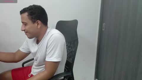 ian_taylor_xxx online show from 26, 1, 2025