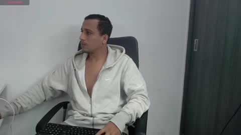 ian_taylor_xxx online show from 27, 1, 2025
