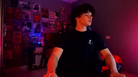 Snapshot of ian_versace chatting on 14, 2, 2025 Andres online show from 14, 2, 2025