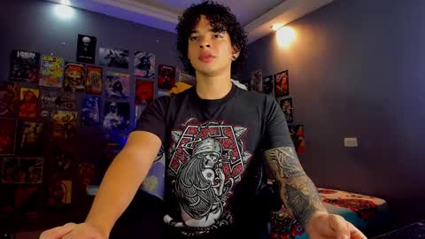 Snapshot of ian_versace chatting on 12, 9, 2025 Andres online show from 12, 9, 2025