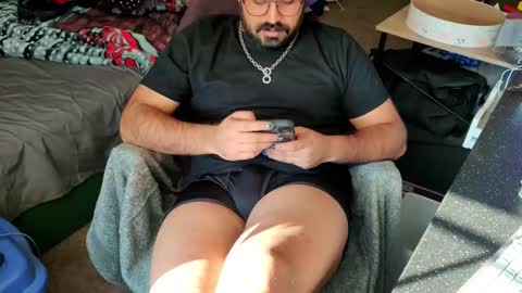 iBear0 online show from 15, 2, 2026