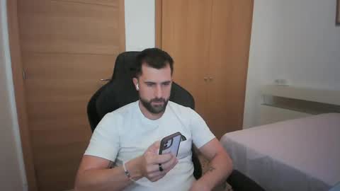 iberian_macho online show from 23, 10, 2025