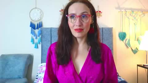 Snapshot of iberianmoonmk chatting on 28, 11, 2025 Iberian Moon online show from 28, 11, 2025