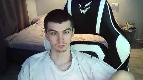 Snapshot of ice_raf chatting on 22, 1, 2025 MAX online show from 22, 1, 2025