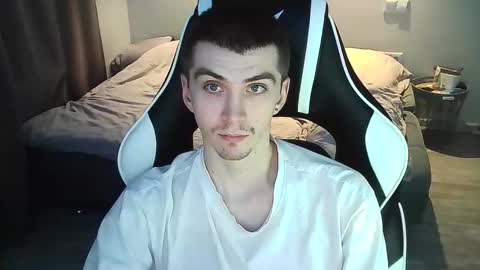 Snapshot of ice_raf chatting on 22, 1, 2025 MAX online show from 22, 1, 2025