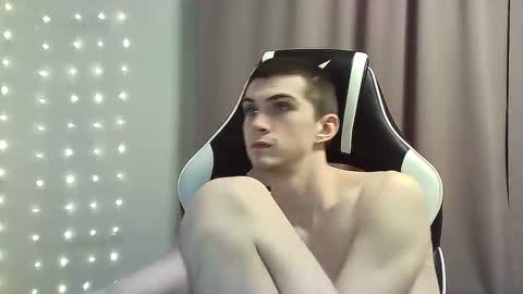 Snapshot of ice_raf chatting on 27, 1, 2025 MAX online show from 27, 1, 2025