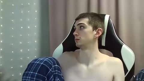 Snapshot of ice_raf chatting on 29, 1, 2025 MAX online show from 29, 1, 2025