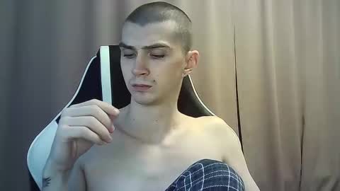 Snapshot of ice_raf chatting on 3, 2, 2025 MAX online show from 3, 2, 2025