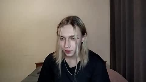 Snapshot of icebenz chatting on 9, 11, 2025 Jade online show from 9, 11, 2025