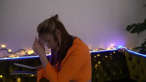 Danielle online show from 9, 12, 2024