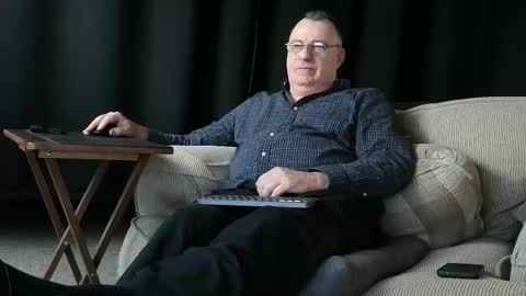 Christopher online show from 23, 2, 2025