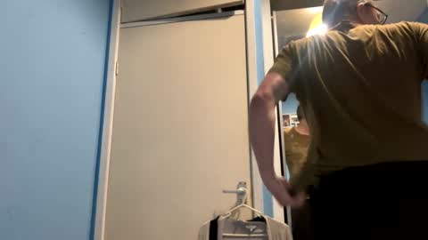 Snapshot of icums4u chatting on 6, 1, 2025 icums4u online show from 6, 1, 2025