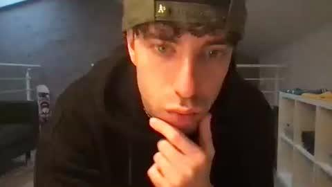 icyninesix online show from 22, 12, 2024