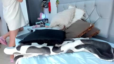 idaly    online show from 28, 12, 2024