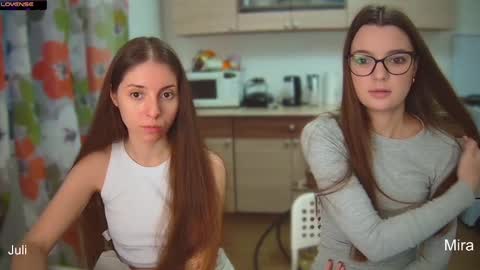 Snapshot of ihavepaws33 chatting on 3, 12, 2024 Julia and Mira online show from 3, 12, 2024