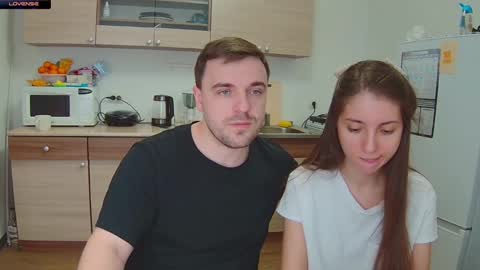 Snapshot of ihavepaws33 chatting on 6, 1, 2025 Julia and Mira online show from 6, 1, 2025