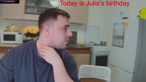 Snapshot of ihavepaws33 chatting on 21, 1, 2025 Julia and Mira online show from 21, 1, 2025