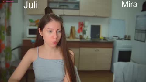 Snapshot of ihavepaws33 chatting on 22, 2, 2025 Julia and Mira online show from 22, 2, 2025