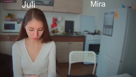 Snapshot of ihavepaws33 chatting on 24, 2, 2025 Julia and Mira online show from 24, 2, 2025