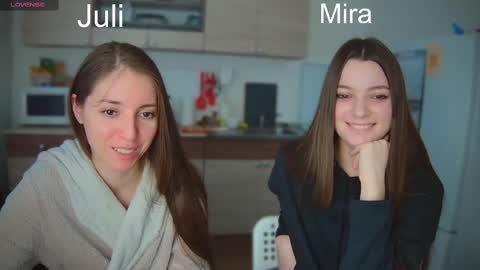 Snapshot of ihavepaws33 chatting on 24, 2, 2025 Julia and Mira online show from 24, 2, 2025