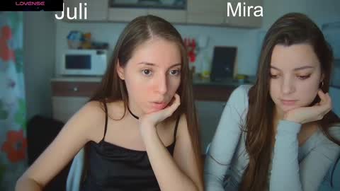 Snapshot of ihavepaws33 chatting on 1, 3, 2025 Julia and Mira online show from 1, 3, 2025