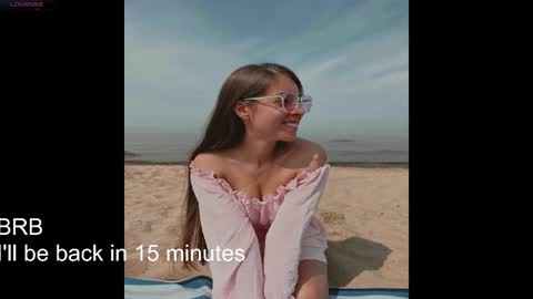 Snapshot of ihavepaws33 chatting on 14, 9, 2025 Julia and Mira online show from 14, 9, 2025