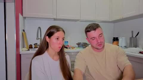 Snapshot of ihavepaws33 chatting on 25, 9, 2025 Julia and Mira online show from 25, 9, 2025