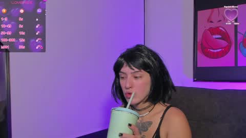 Snapshot of iiam_valentinaa chatting on 5, 12, 2024 online show from 5, 12, 2024