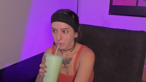 Snapshot of iiam_valentinaa chatting on 10, 12, 2024 online show from 10, 12, 2024