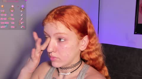 Snapshot of iiam_valentinaa chatting on 27, 12, 2024 online show from 27, 12, 2024