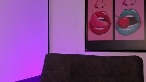 Snapshot of iiam_valentinaa chatting on 26, 2, 2025 online show from 26, 2, 2025