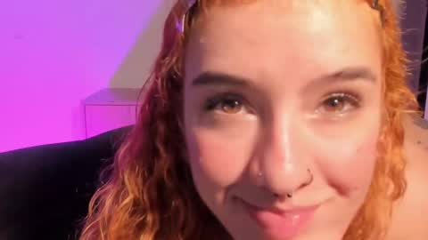 Snapshot of iiam_valentinaa chatting on 3, 3, 2025 online show from 3, 3, 2025