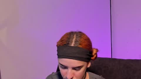 Snapshot of iiam_valentinaa chatting on 5, 3, 2025 online show from 5, 3, 2025
