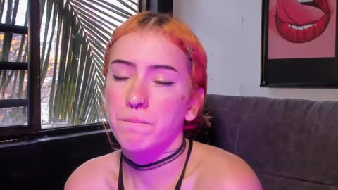 Snapshot of iiam_valentinaa chatting on 9, 3, 2025 online show from 9, 3, 2025