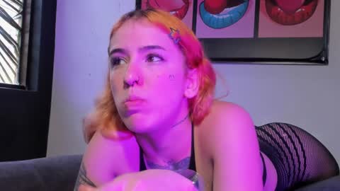 Snapshot of iiam_valentinaa chatting on 10, 3, 2025 online show from 10, 3, 2025