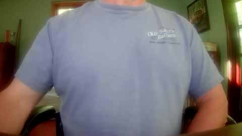 Snapshot of il_undercover chatting on 2, 6, 2026 il_undercover online show from 2, 6, 2026